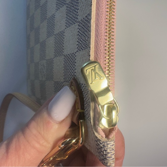 Louis Vuitton Damien Azur Zip Wristlet Pouch Cream, Pink Interior LV Clutch - Picture 6 of 14